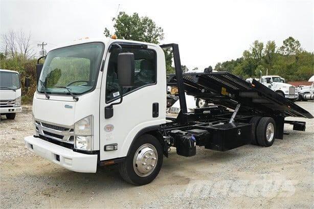 Isuzu NRR Evakuators ar manipulatoru