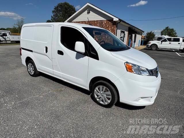 Nissan NV200 Būvniecība- Citi