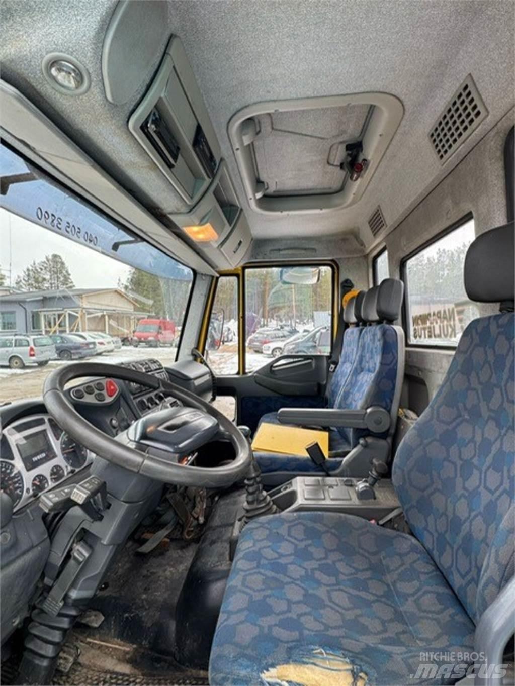 Iveco 75E17-MLQ1 Evakuators ar manipulatoru