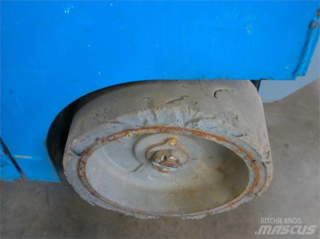 Genie GS1532 Šķerveida pacēlāji
