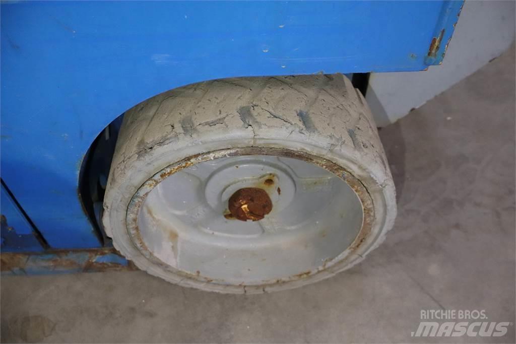 Genie GS1932 Šķerveida pacēlāji