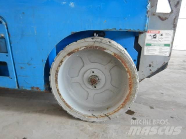 Genie GS2032 Šķerveida pacēlāji