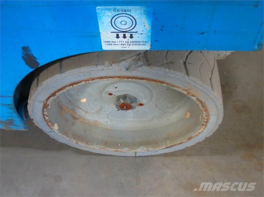 Genie GS2032 Šķerveida pacēlāji