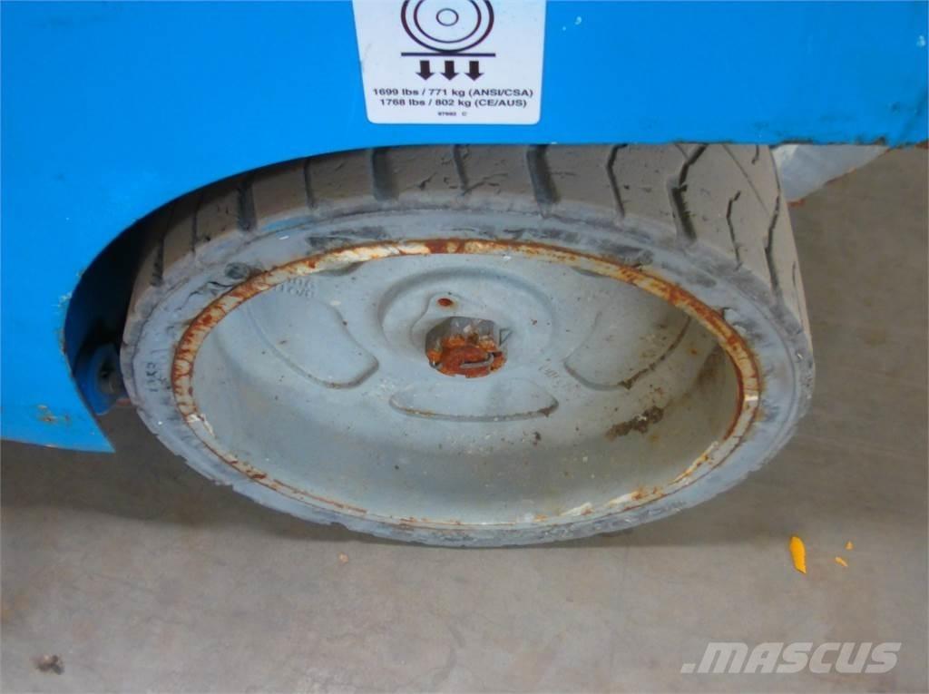 Genie GS2032 Šķerveida pacēlāji