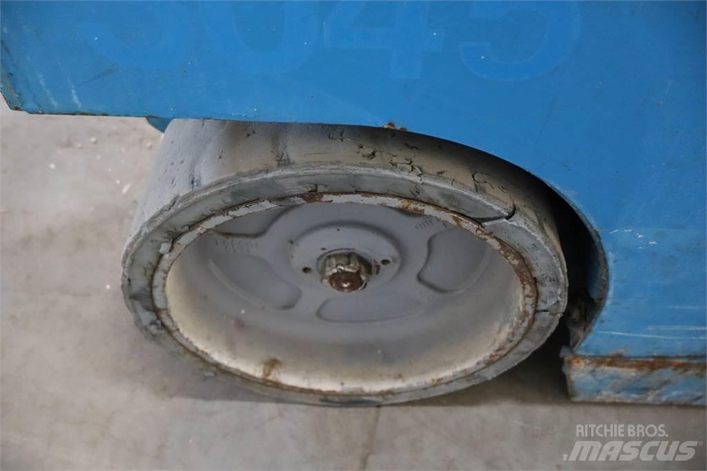 Genie GS3246 Šķerveida pacēlāji