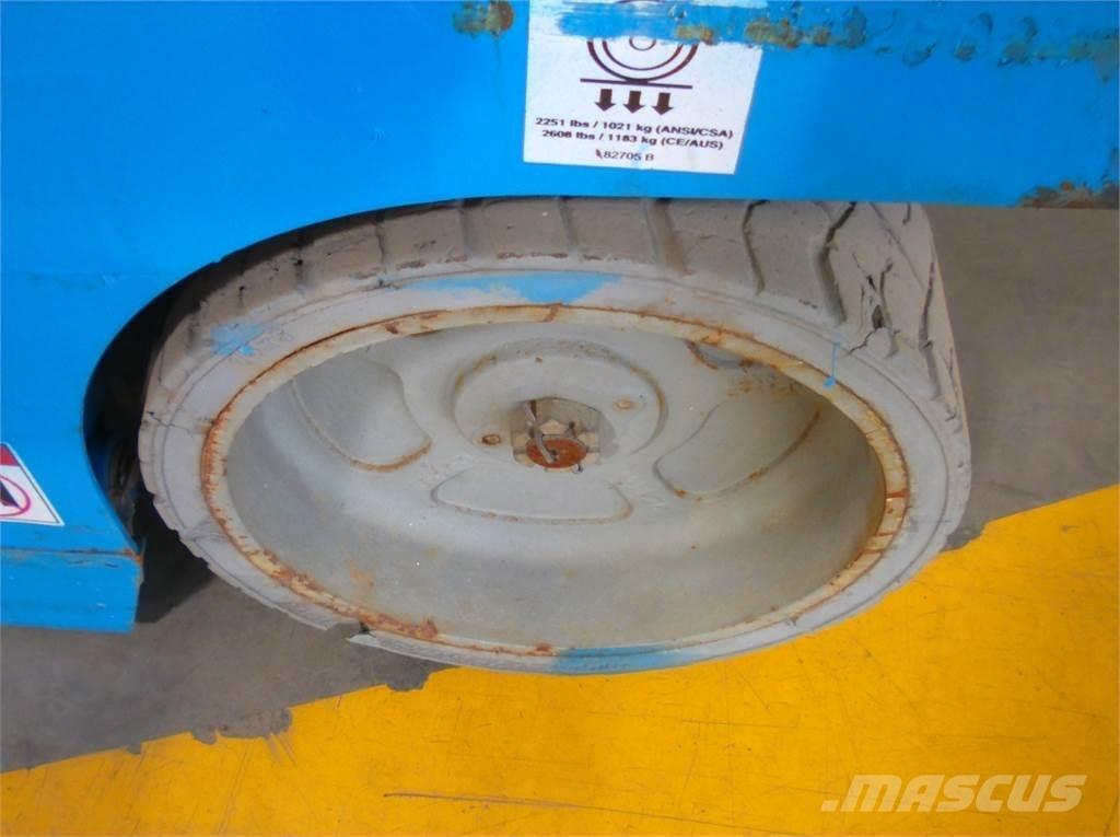 Genie GS3246 Šķerveida pacēlāji