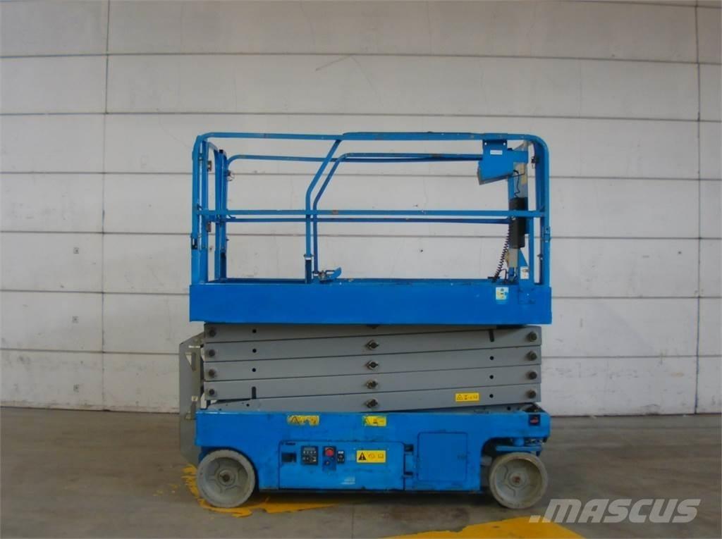 Genie GS3246 Šķerveida pacēlāji