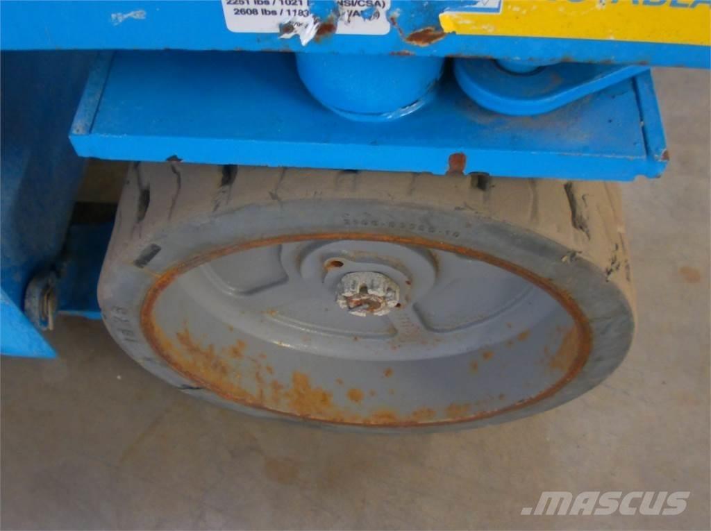 Genie GS3246 Šķerveida pacēlāji