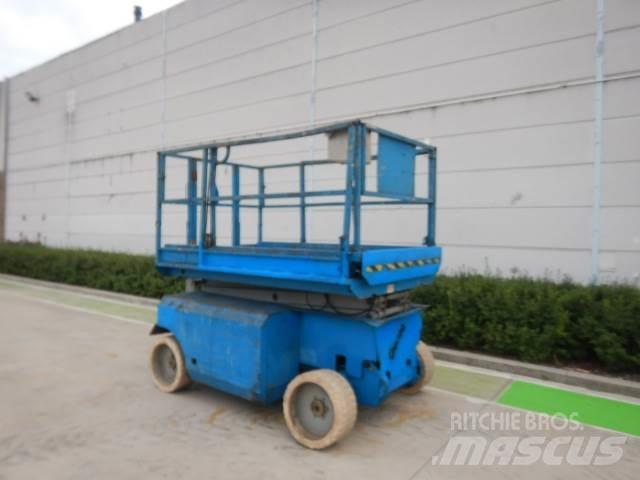 Genie GS3268DC Šķerveida pacēlāji