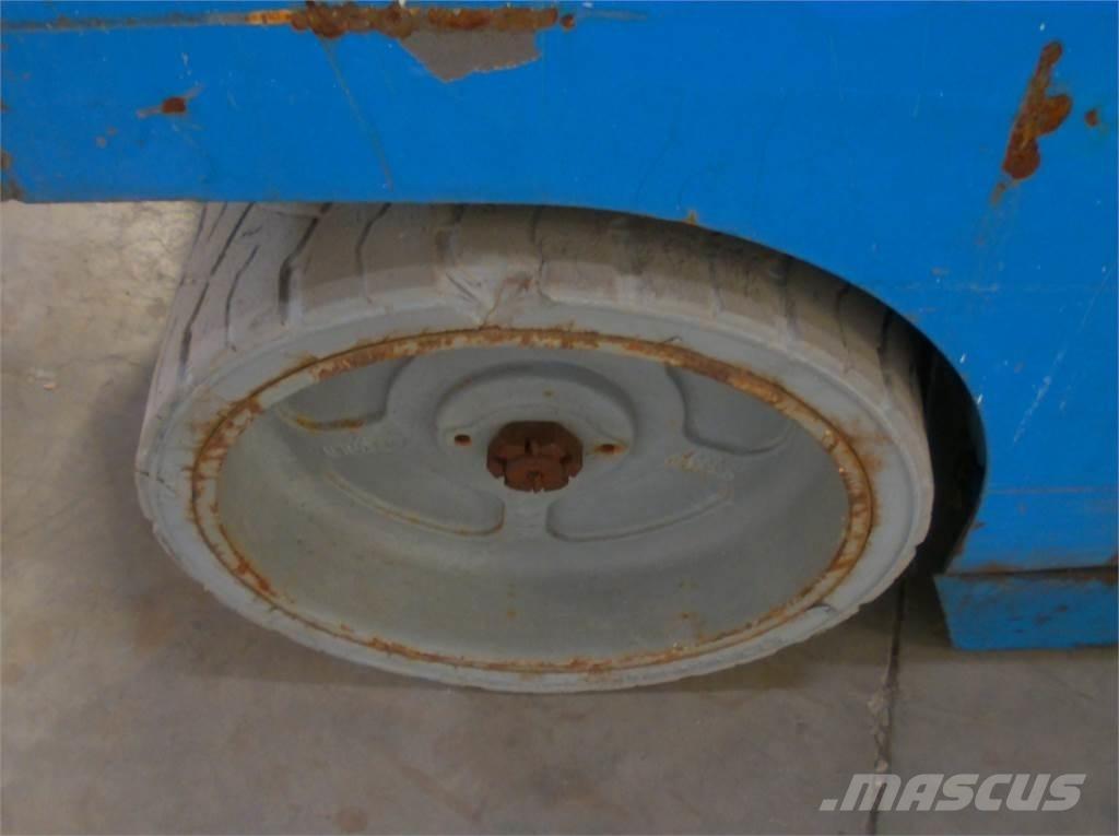 Genie GS4047 Šķerveida pacēlāji