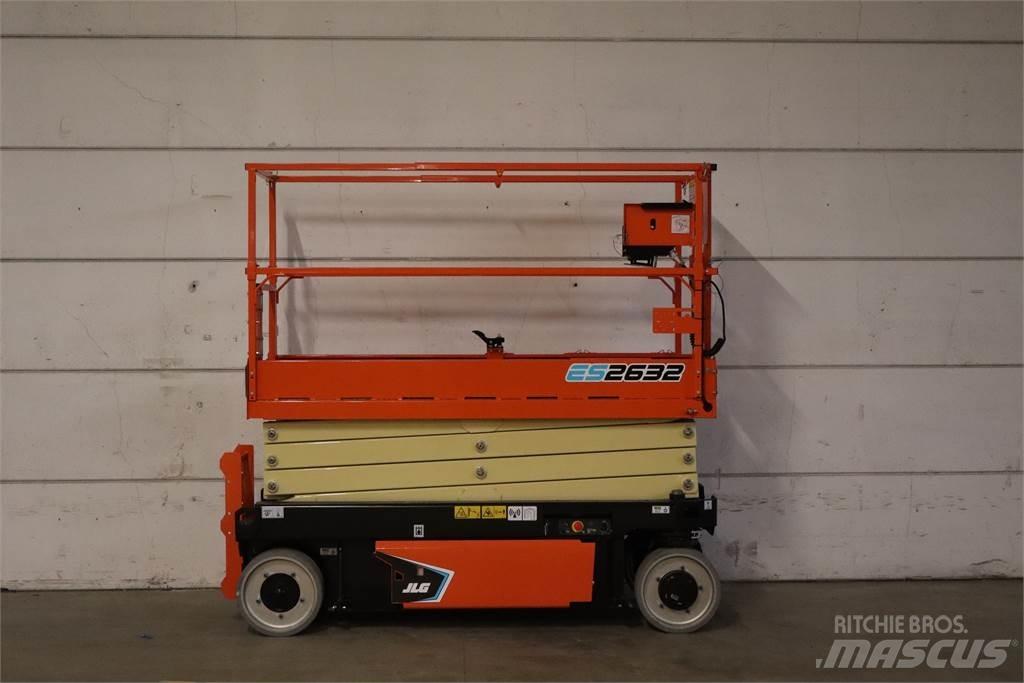 JLG 2632ES Šķerveida pacēlāji