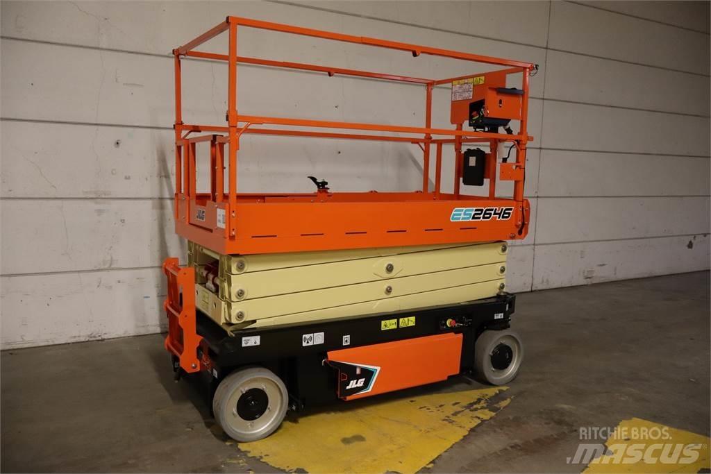 JLG 2646ES Šķerveida pacēlāji