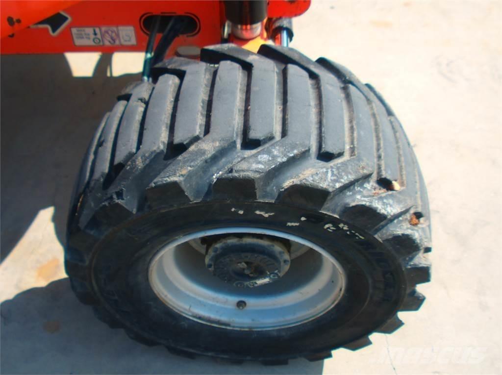 JLG 450AJ Strēles pacēlāji