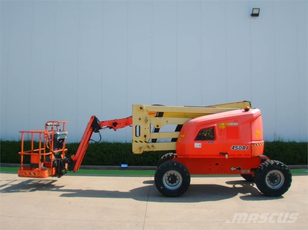 JLG 450AJ Strēles pacēlāji