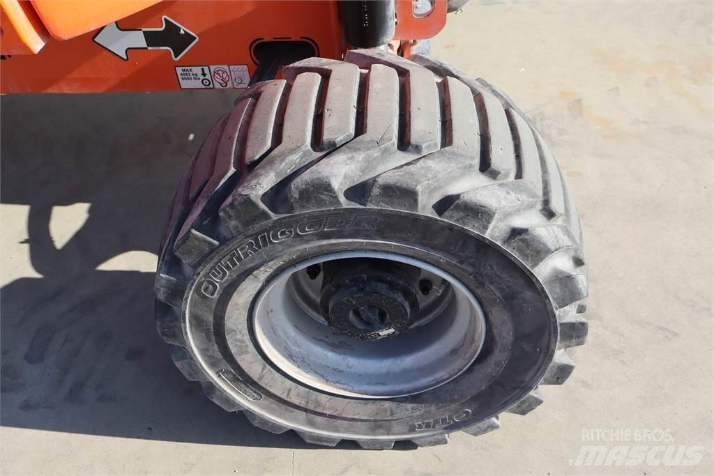 JLG 520AJ Strēles pacēlāji