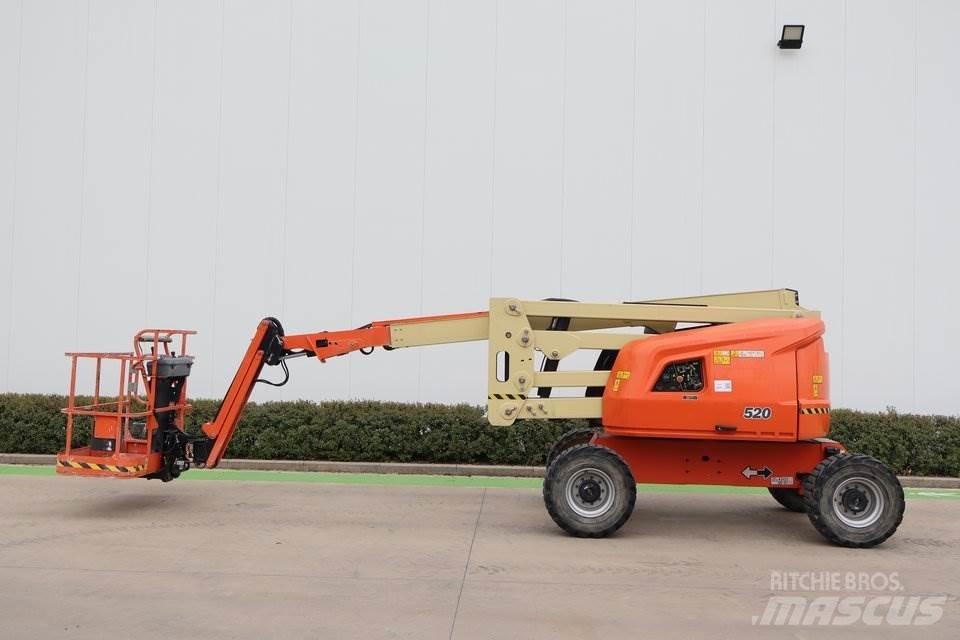 JLG 520AJ Strēles pacēlāji