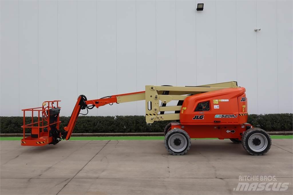 JLG EC 520AJ Strēles pacēlāji