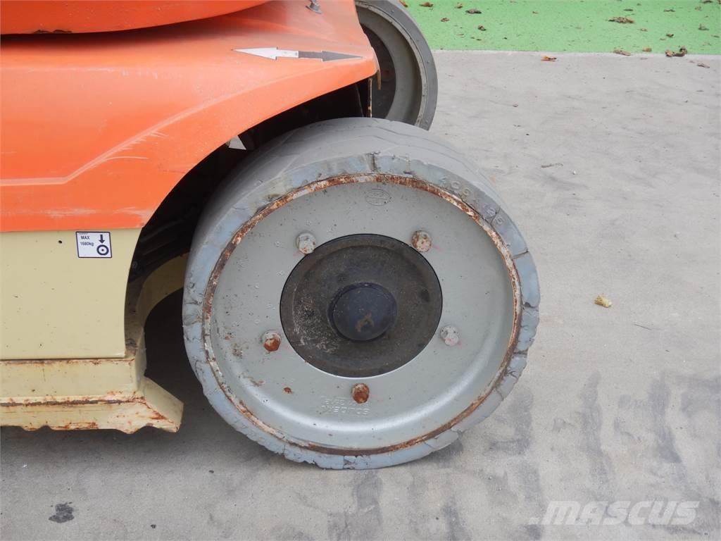 JLG Toucan 10E Vertikālie pacēlāji