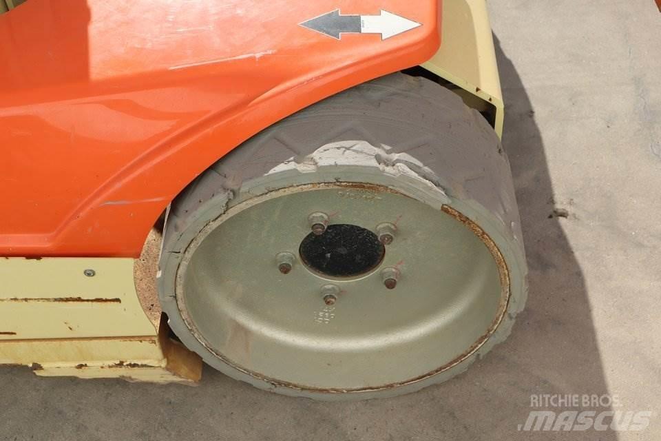 JLG Toucan 12E+ Vertikālie pacēlāji