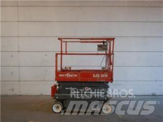 SkyJack SJ3219 Šķerveida pacēlāji
