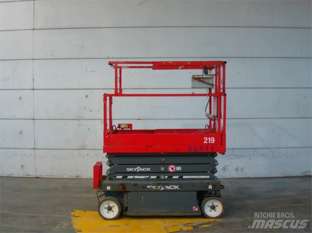 SkyJack SJ3219 Šķerveida pacēlāji