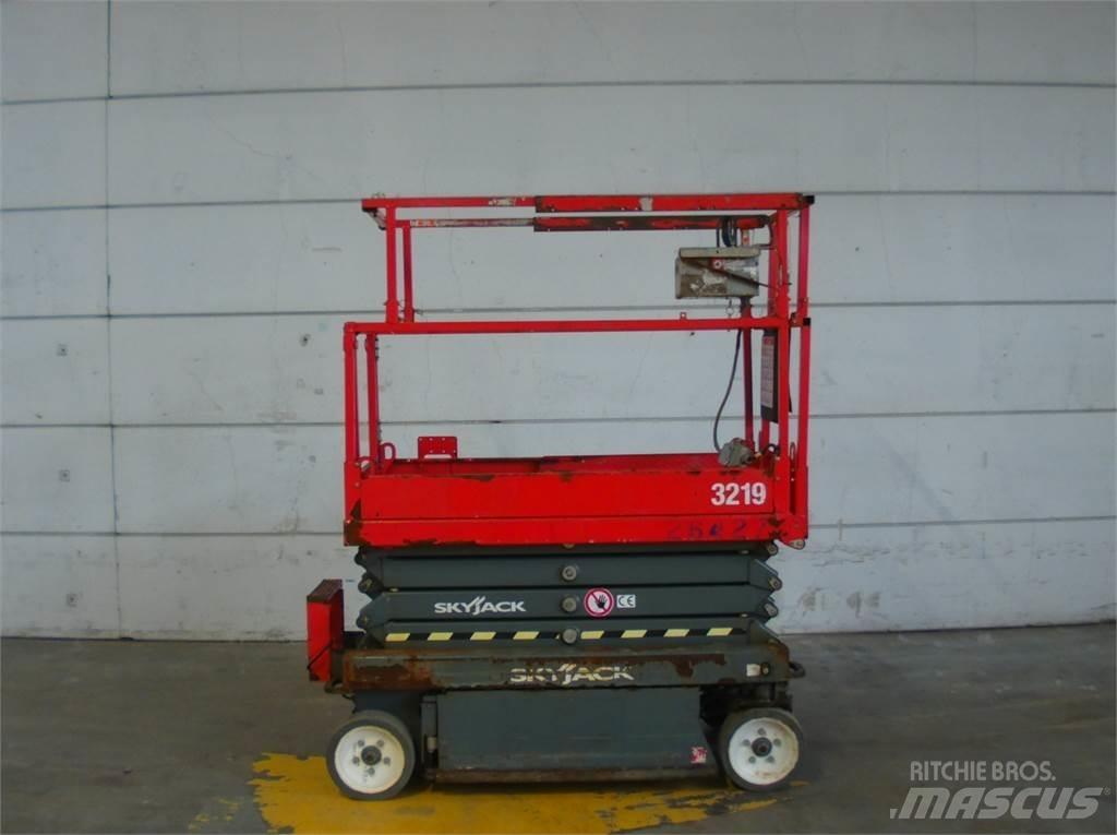 SkyJack SJ3219 Šķerveida pacēlāji