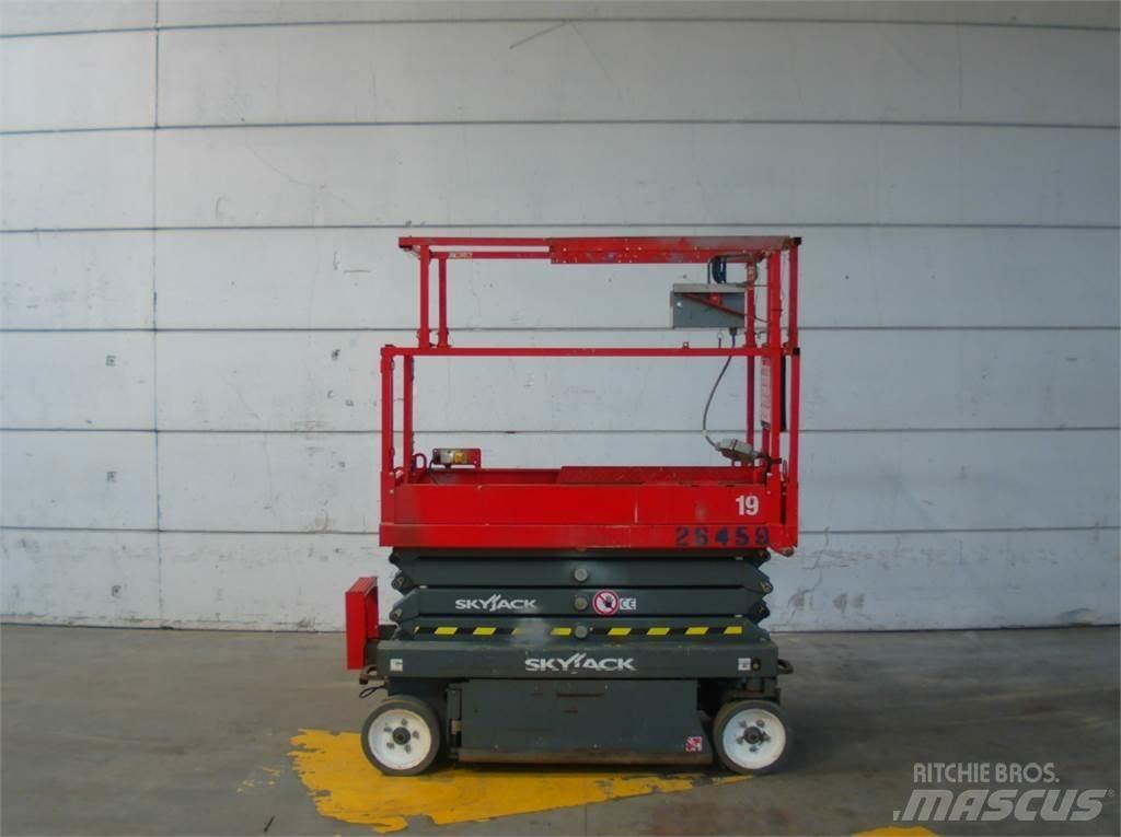 SkyJack SJ3219 Šķerveida pacēlāji