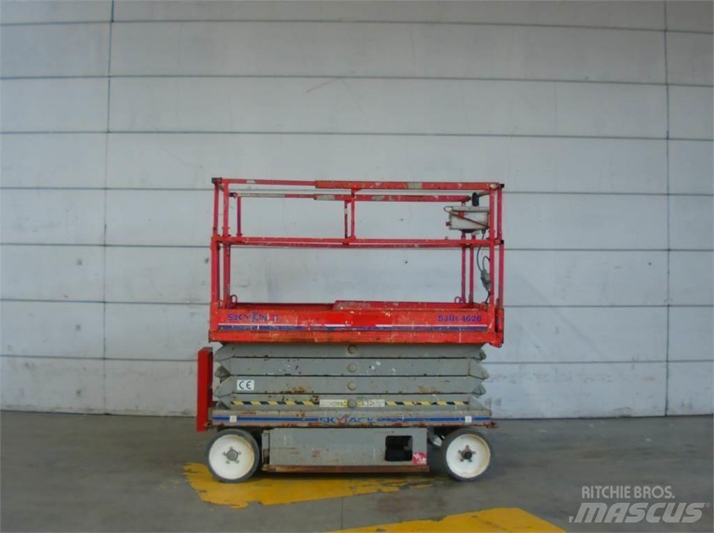 SkyJack SJ4626 Šķerveida pacēlāji