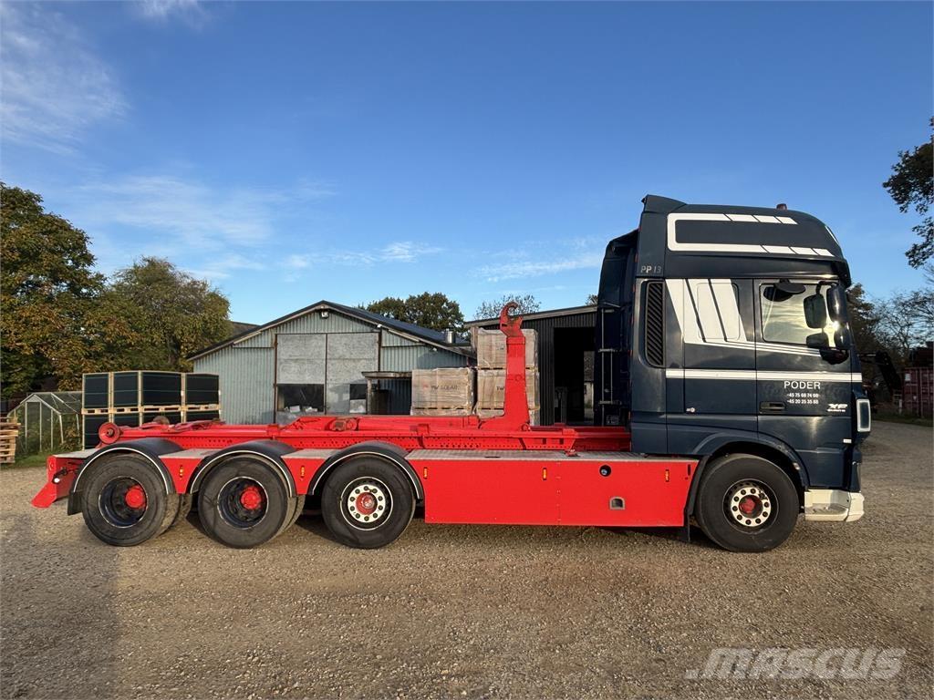 DAF XF 510 FAK 8X2 Treileri ar āķi