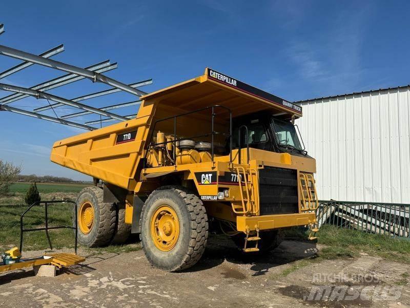 CAT 771D Karjeras kravas automašīnas