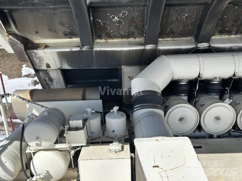 Komatsu HD985 Karjeras kravas automašīnas
