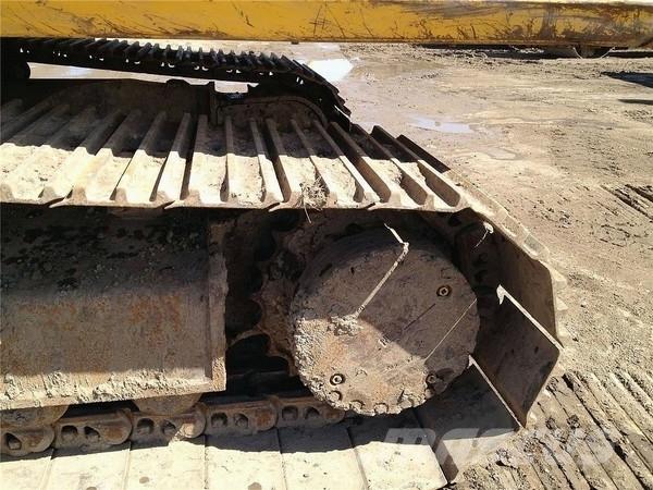 Komatsu PC300 LC-7 Kāpurķēžu ekskavatori