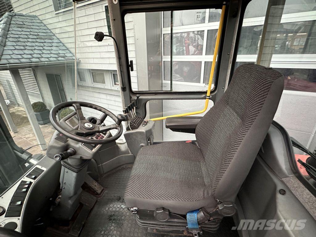 Kalmar DCE 160-12 Tehnika ar dīzeļa dzinēju