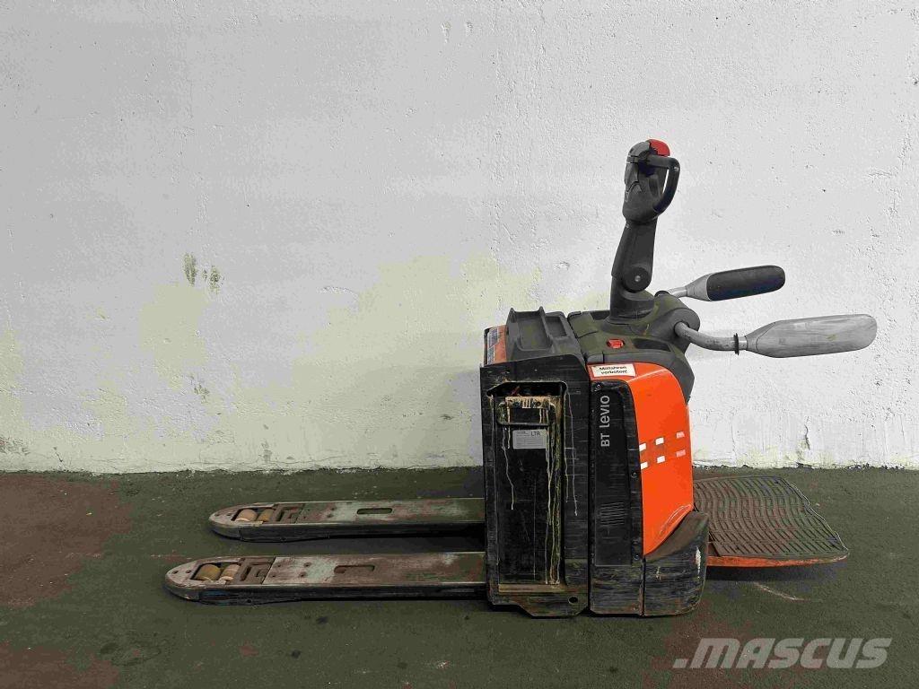 Toyota LPE 200 Zemie palešu pacēlāji