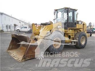 CAT 928H Iekrāvēji uz riteņiem