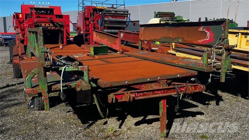  - - - Ballevogn Ķīpu treileri