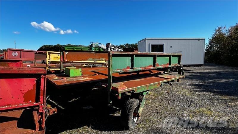  - - - Ballevogn Ķīpu treileri