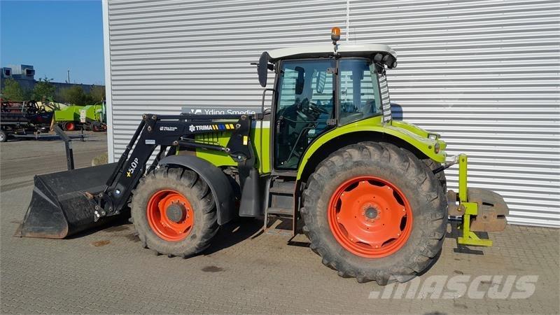 CLAAS 697 Traktori