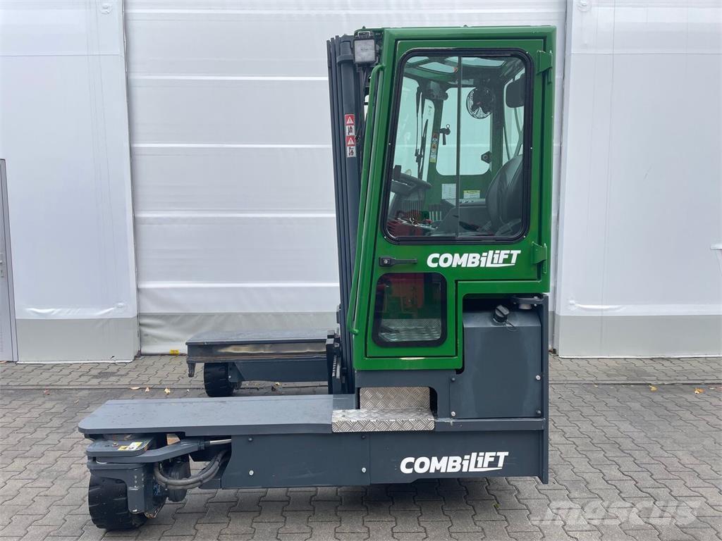 Combilift C4000 Pārvadātājs iekraušanai no sāniem