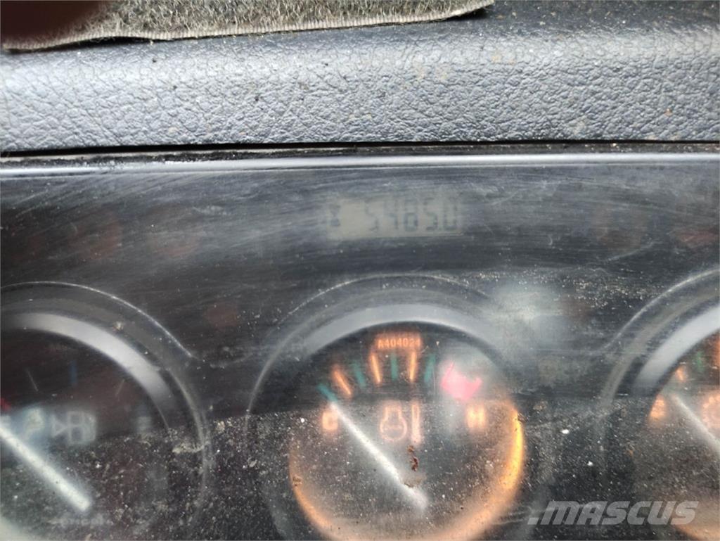 Doosan D25S-5 Tehnika ar dīzeļa dzinēju