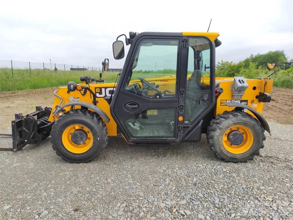 JCB 525-60 Hi Viz Teleskopiskie manipulatori
