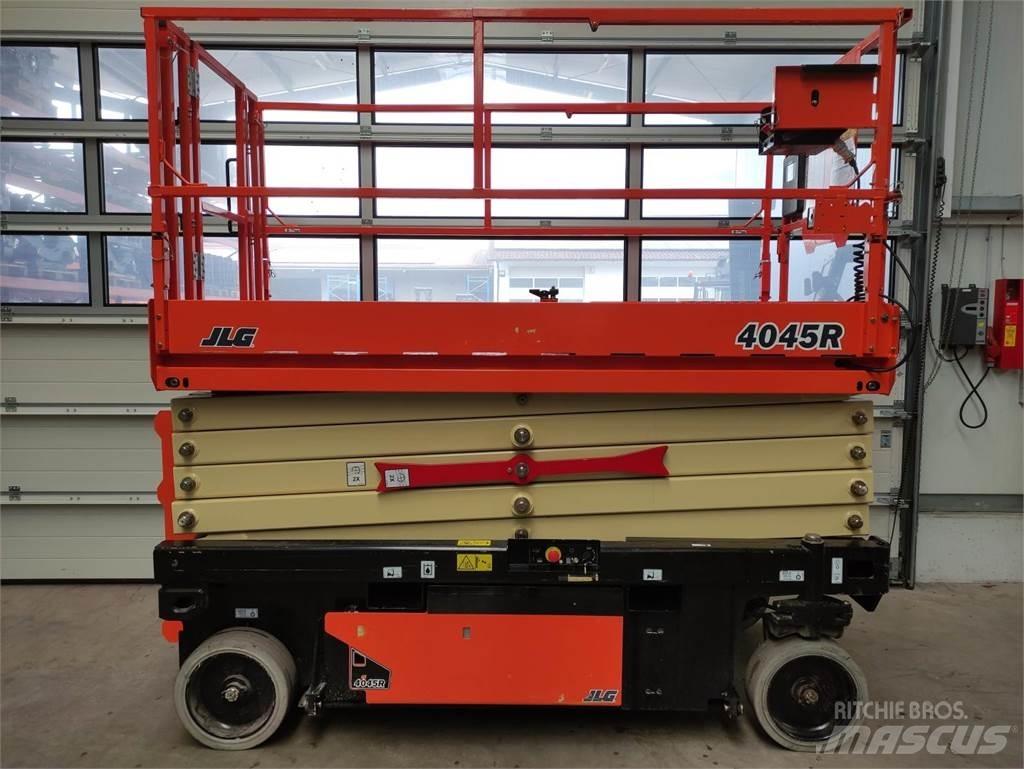JLG 4045R Šķerveida pacēlāji