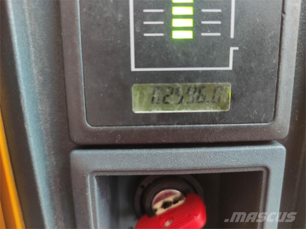 Jungheinrich EJE 120 Zemie palešu pacēlāji