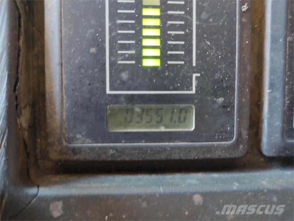 Jungheinrich ERE 120 Zemie palešu pacēlāji