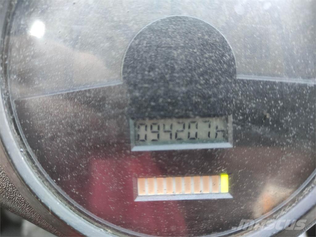 Linde E30-336-03 (LACK NEU) Elektriskie iekrāvēji