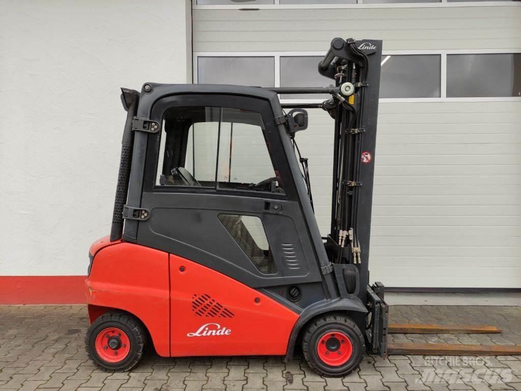 Linde H20D-01-391 Tehnika ar dīzeļa dzinēju