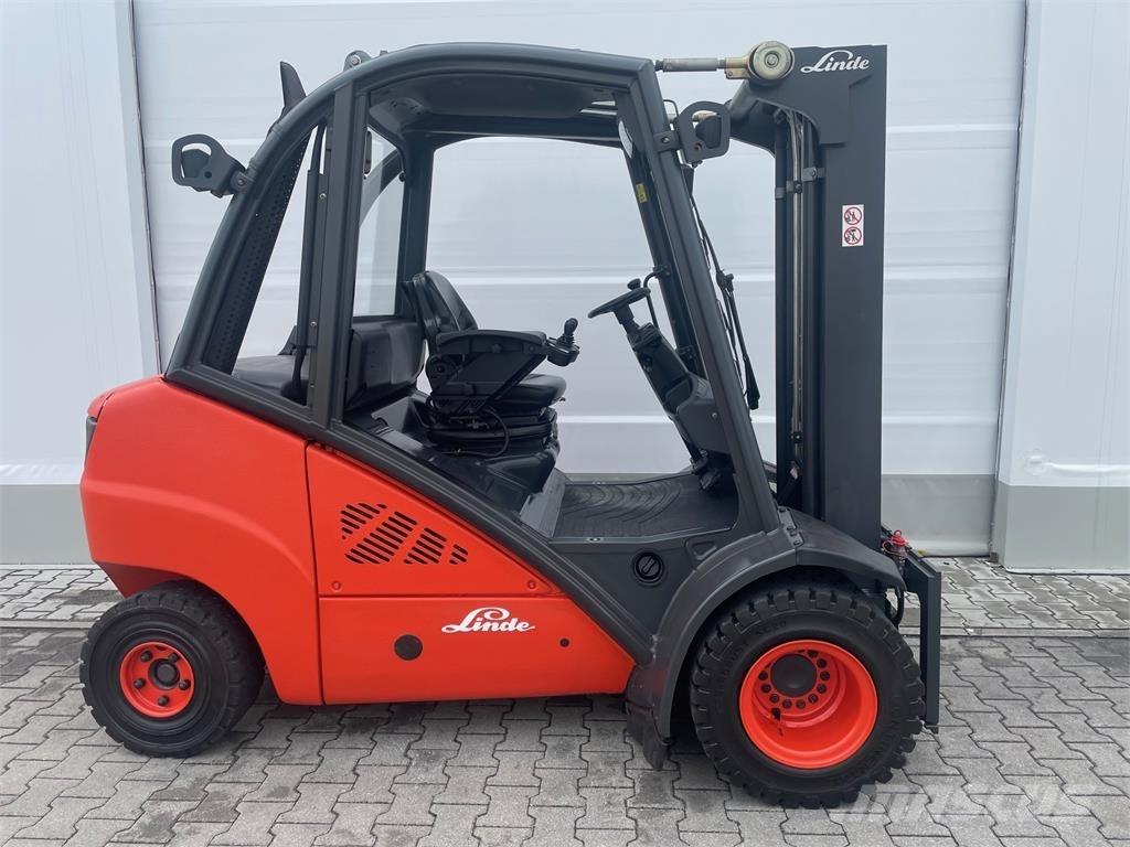 Linde H35D-393 Tehnika ar dīzeļa dzinēju