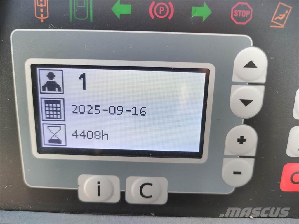 Toyota RRE160HH Lielaugstuma pārvadātājs