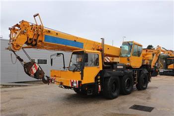 Liebherr LTM 1040