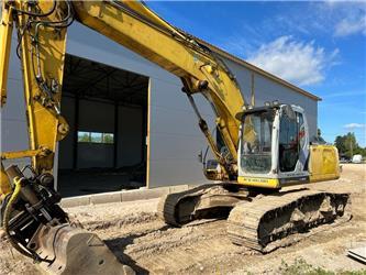 New Holland E 215 B